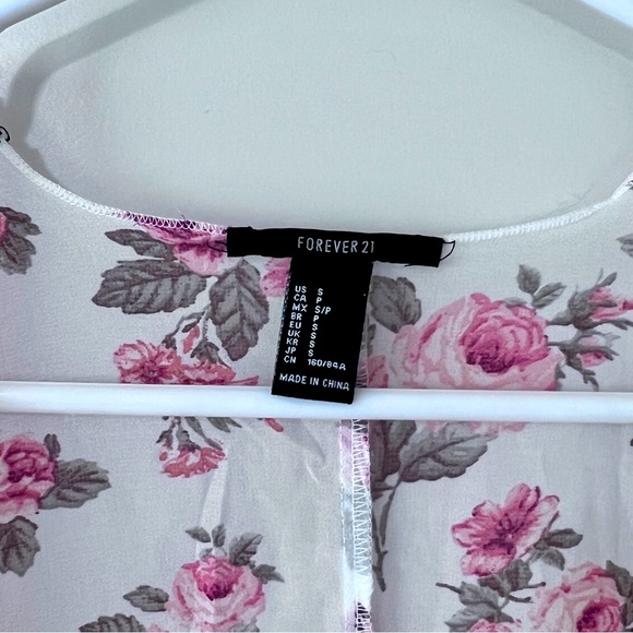 Forever 21 Pink and White Sheer Floral Kimono/Cardigan - Picture 3 of 4